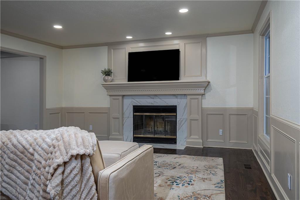 9624 N Wayne Avenue Property Photo 14