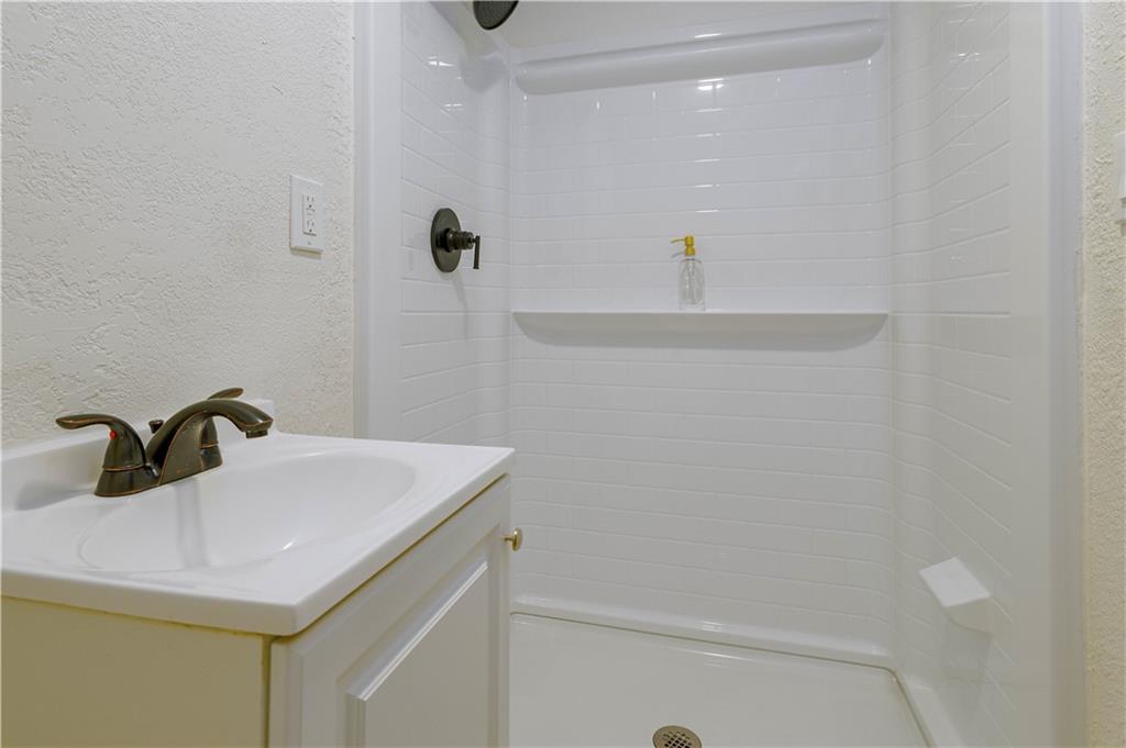 9624 N Wayne Avenue Property Photo 51