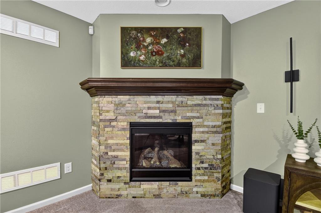 21647 W 177th Terrace Property Photo 34