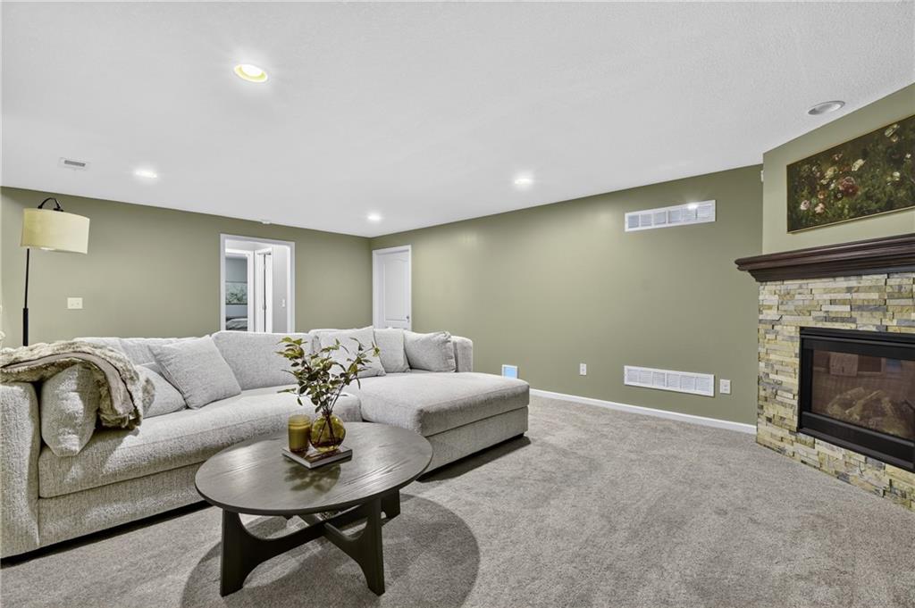 21647 W 177th Terrace Property Photo 35