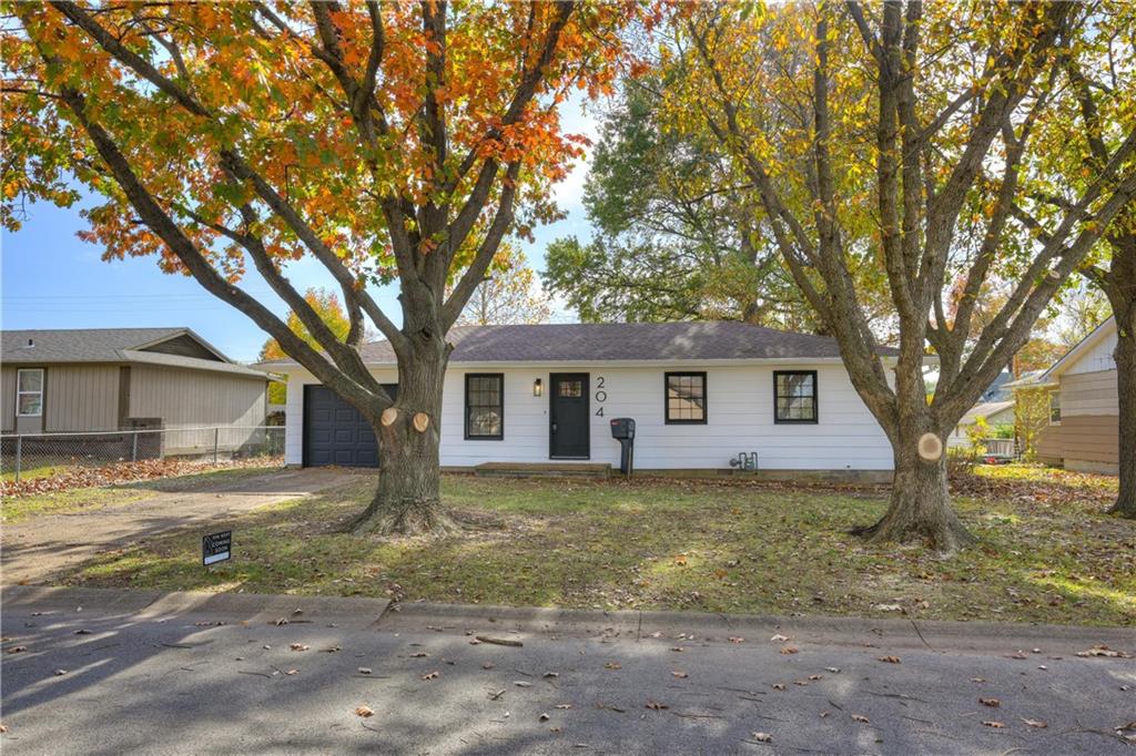 509 E Jefferson Street Property Photo 2