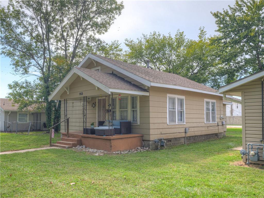509 E Jefferson Street Property Photo 18