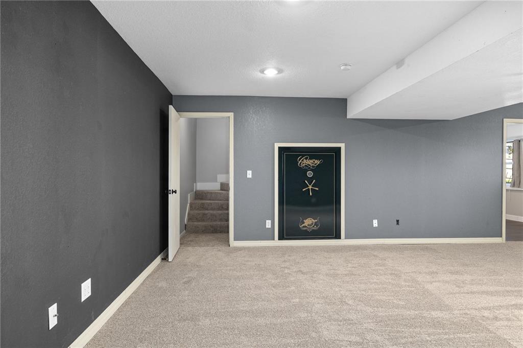 714 Harris Lane Property Photo 21