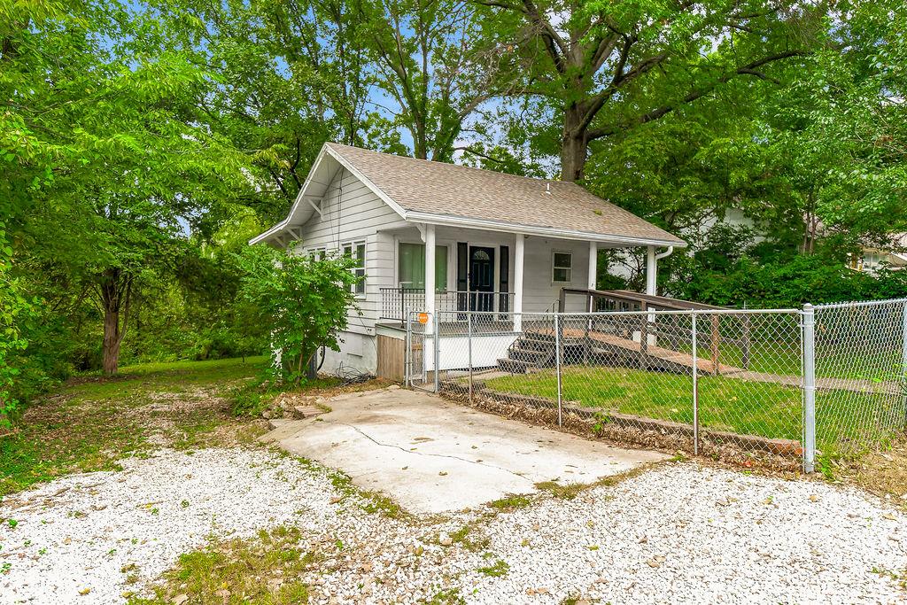 11410 E 25th Street Property Photo 5