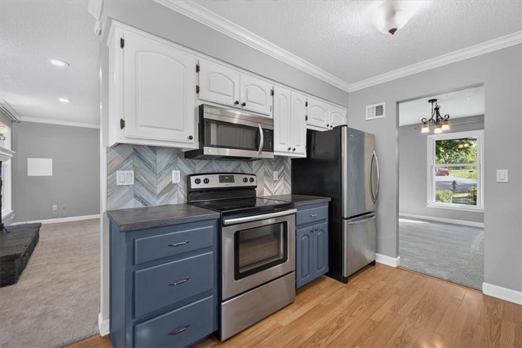 7920 N Euclid Avenue Property Photo 10