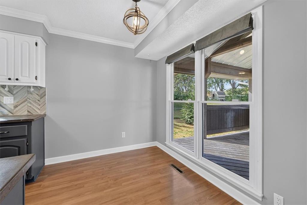 7920 N Euclid Avenue Property Photo 12