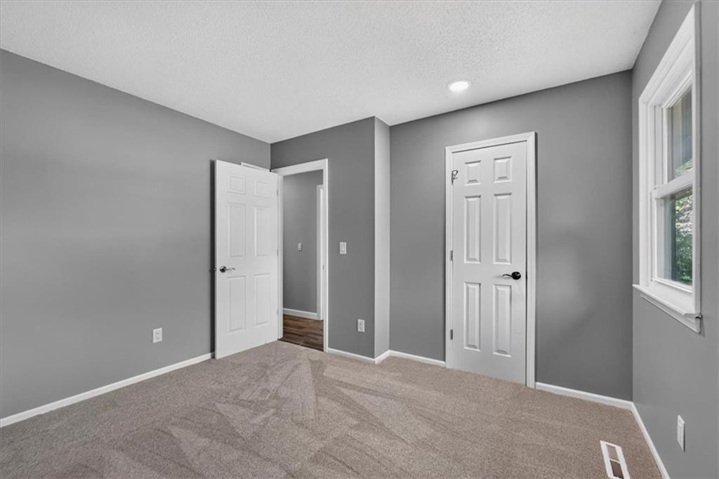 7920 N Euclid Avenue Property Photo 20