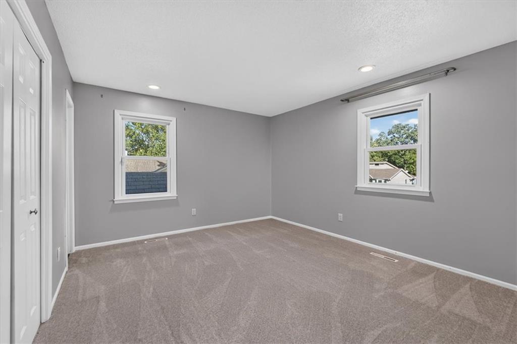 7920 N Euclid Avenue Property Photo 21
