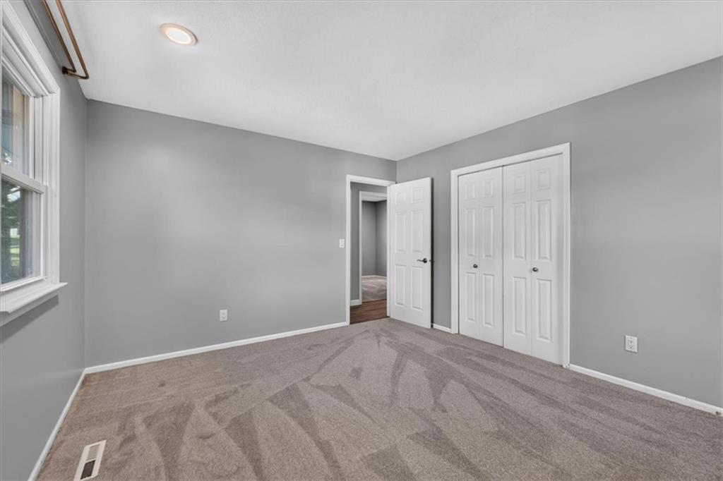 7920 N Euclid Avenue Property Photo 23