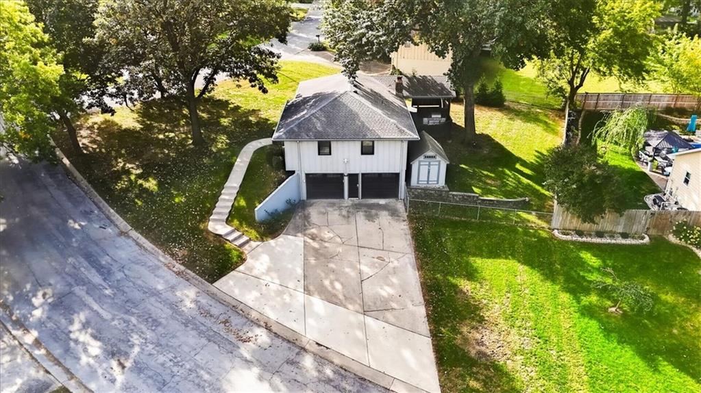 7920 N Euclid Avenue Property Photo 37