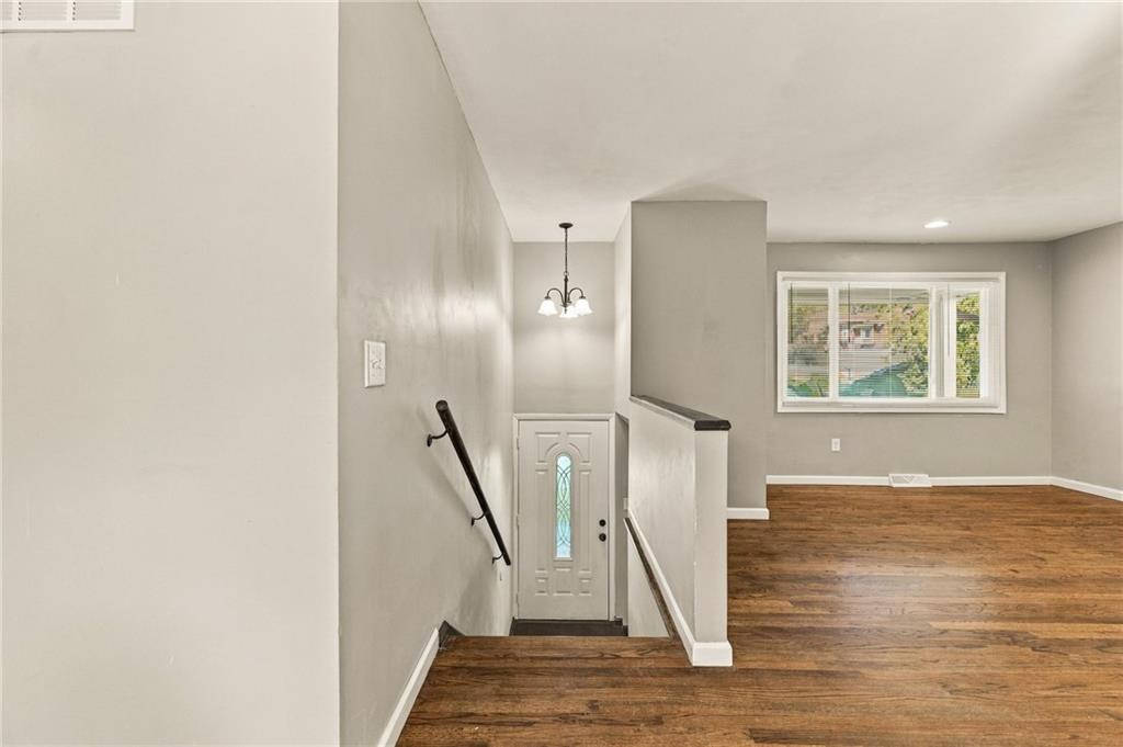 4961 Nw Woody Creek Lane Property Photo 4