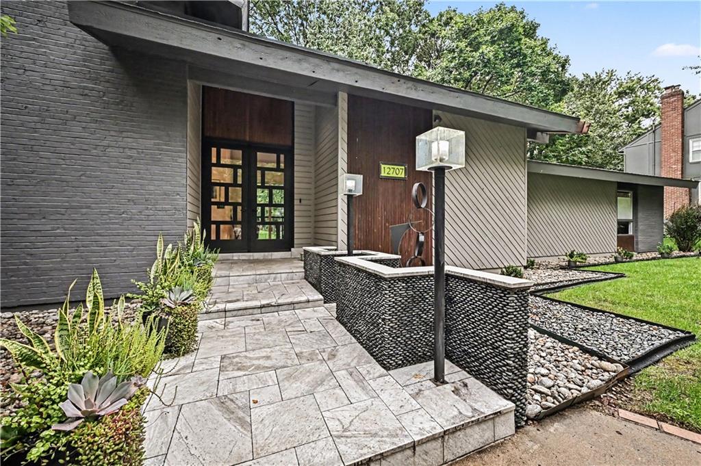 12707 Cherokee Lane Property Photo 1