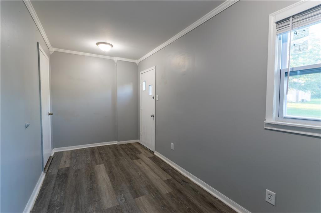 202 W Chestnut Street Property Photo 5