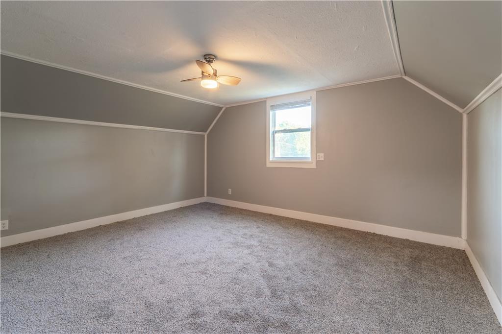 202 W Chestnut Street Property Photo 18