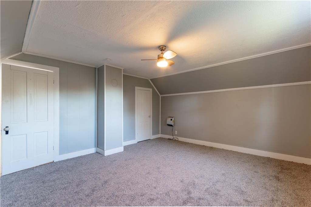 202 W Chestnut Street Property Photo 19