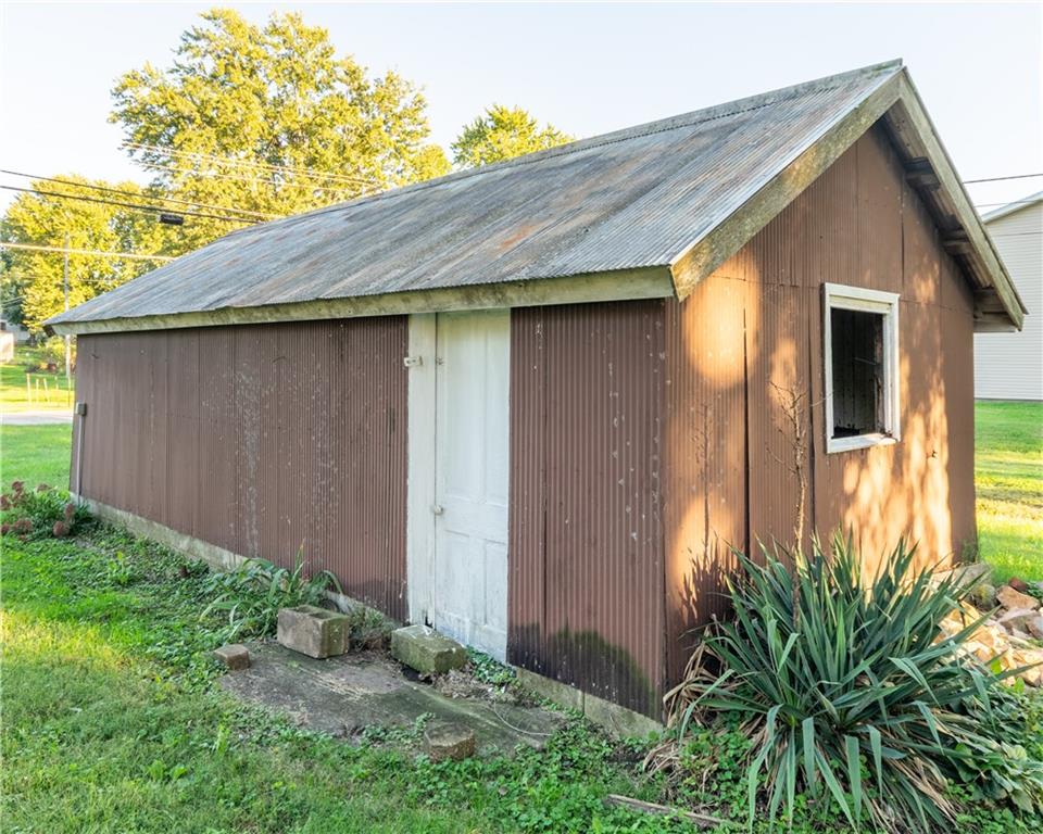 202 W Chestnut Street Property Photo 29