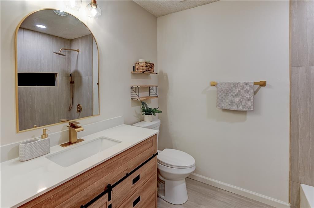 626 S Walnut Street Property Photo 23