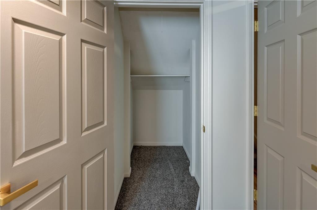 626 S Walnut Street Property Photo 28