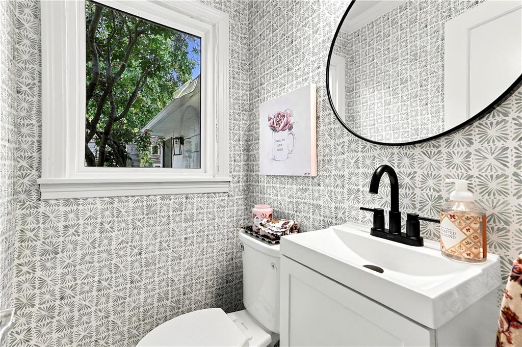 1222 W Gregory Boulevard Property Photo 15