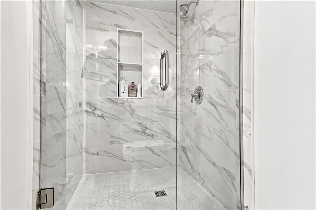 1222 W Gregory Boulevard Property Photo 23