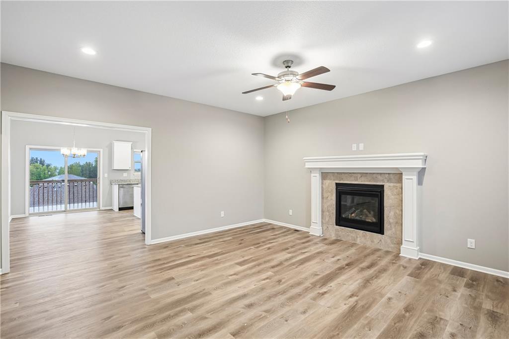1208 Nw Hilltop Lane Property Photo 4