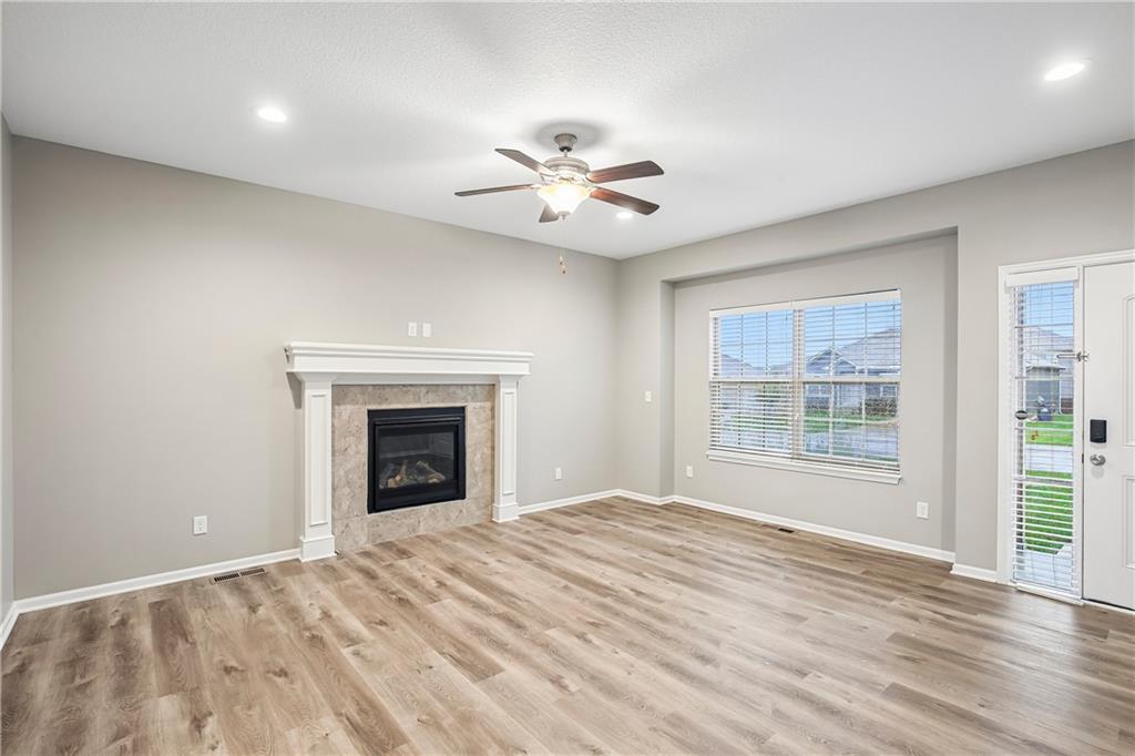 1208 Nw Hilltop Lane Property Photo 5