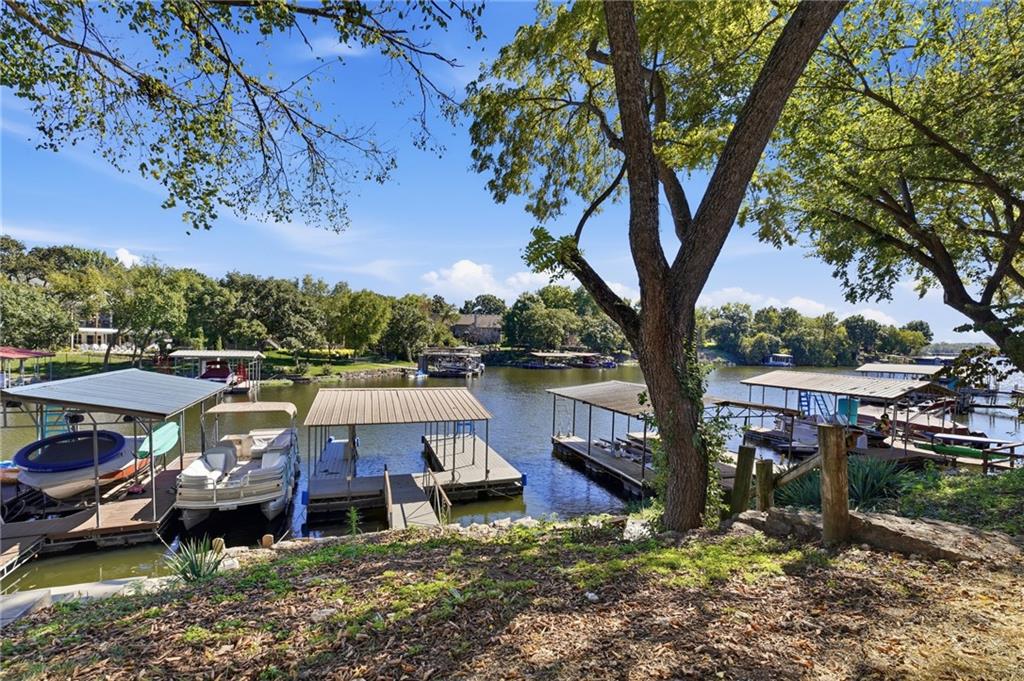 484 N Winnebago Drive Property Photo 3