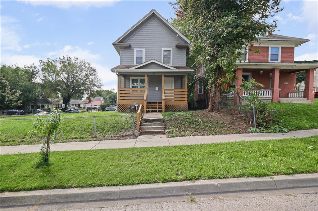 1411 E 35th Street Property Photo 2