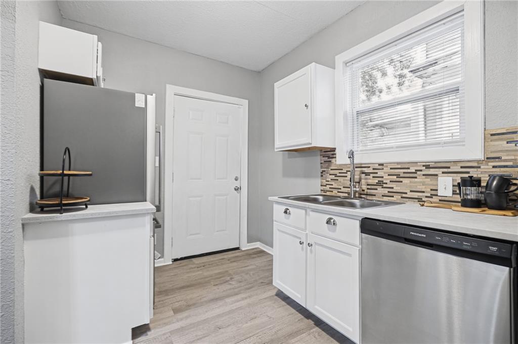 1411 E 35th Street Property Photo 16