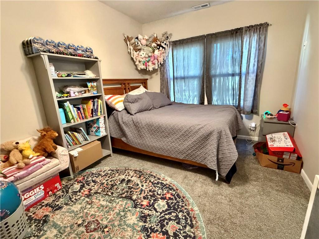 626 S Locust Street Property Photo 11