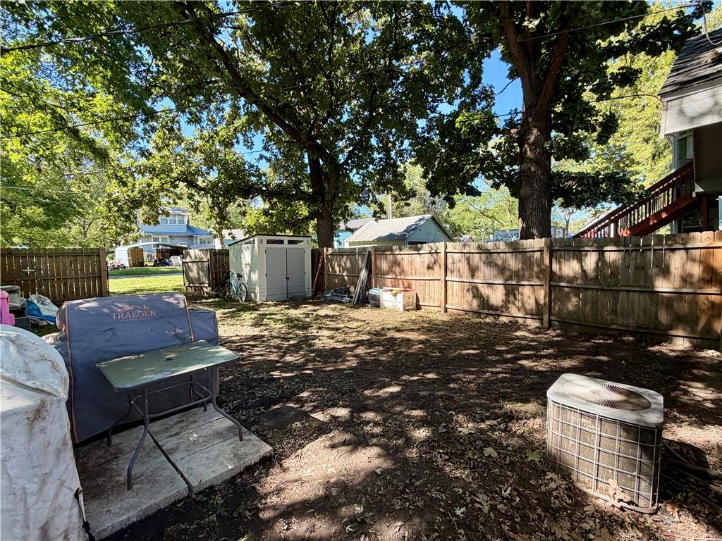 626 S Locust Street Property Photo 18