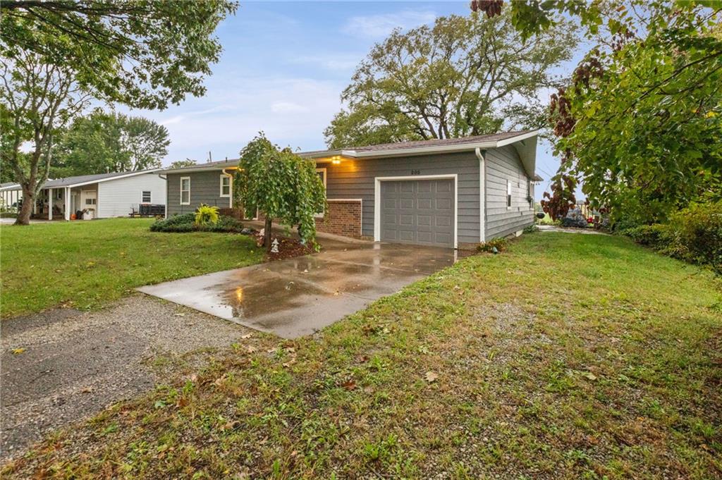 205 S Westview Road Property Photo 4