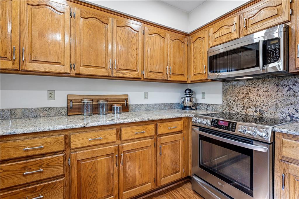 12432 Perry Street Property Photo 15