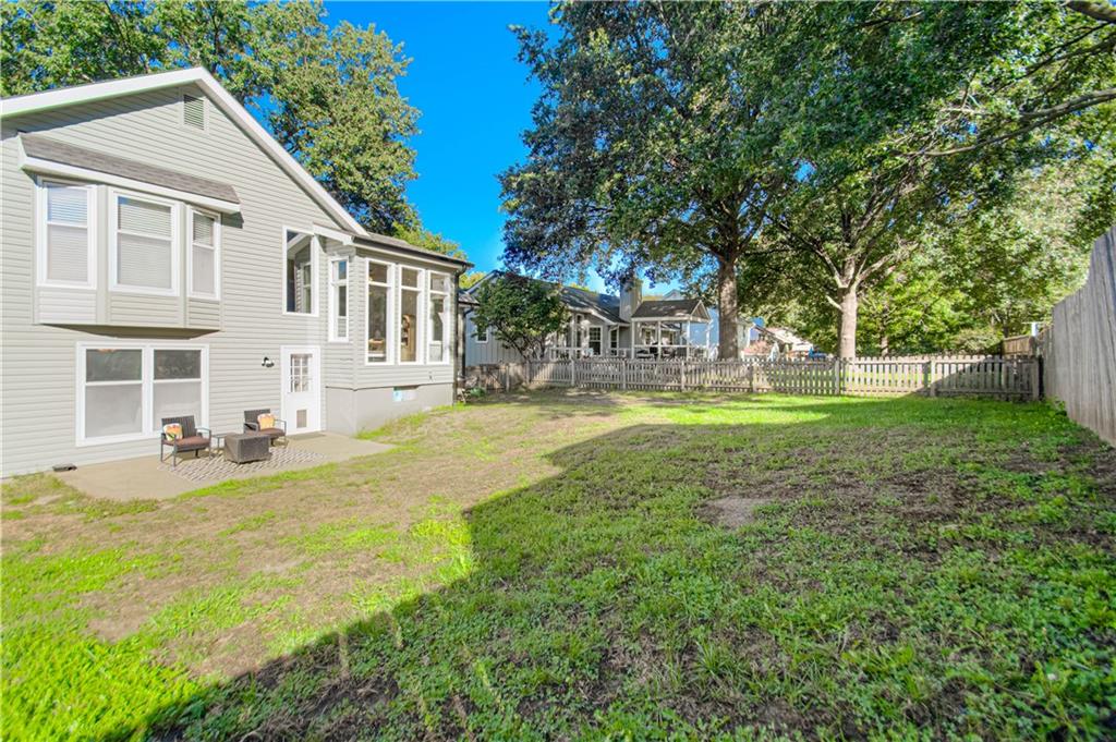 1331 Amesbury Avenue Property Photo 33