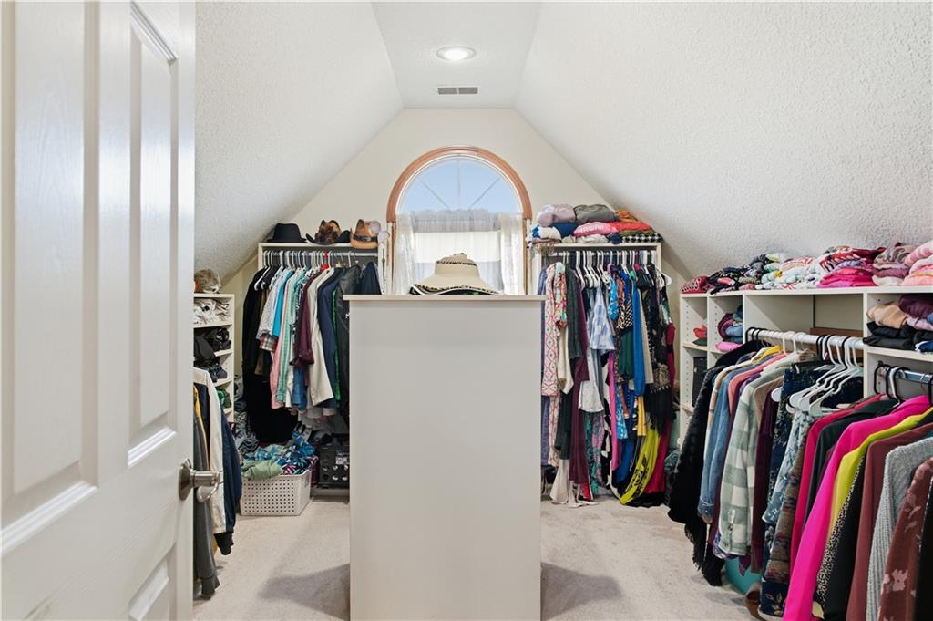 7725 Huckleberry Road Property Photo 33