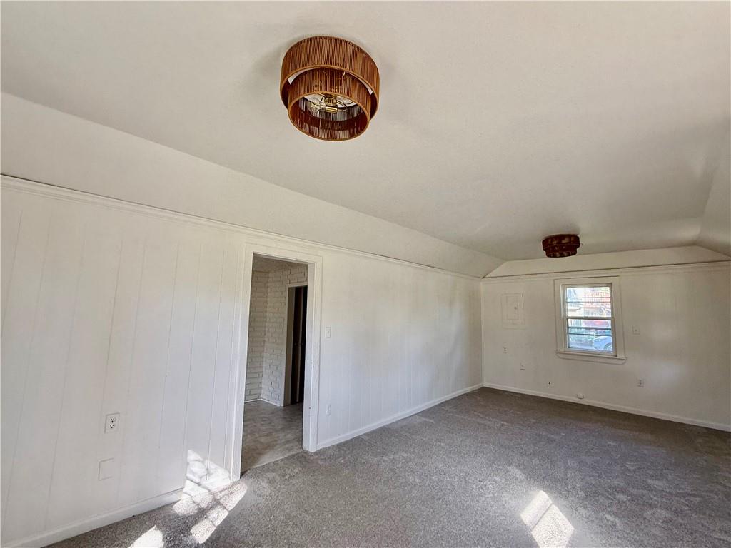414 Darneal Avenue Property Photo 2