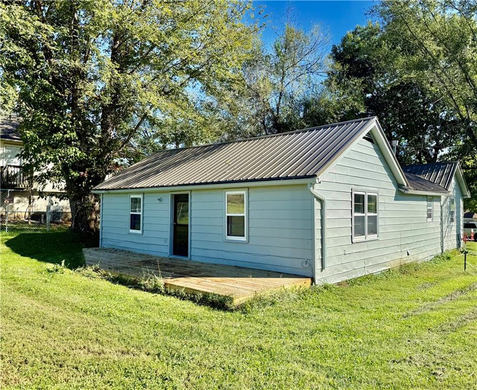414 Darneal Avenue Property Photo 10