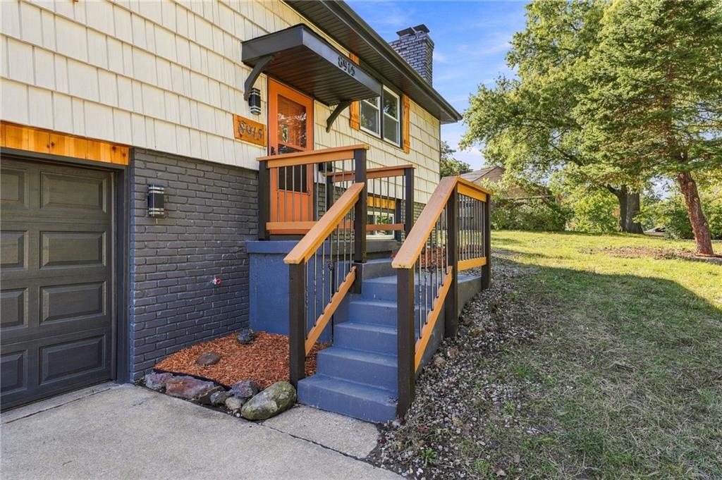8915 E 57th Street Property Photo 5