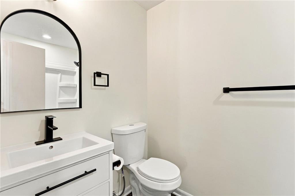 8915 E 57th Street Property Photo 19