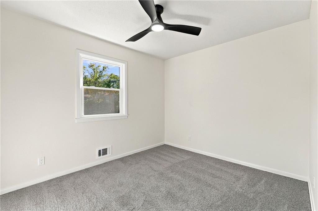 8915 E 57th Street Property Photo 21