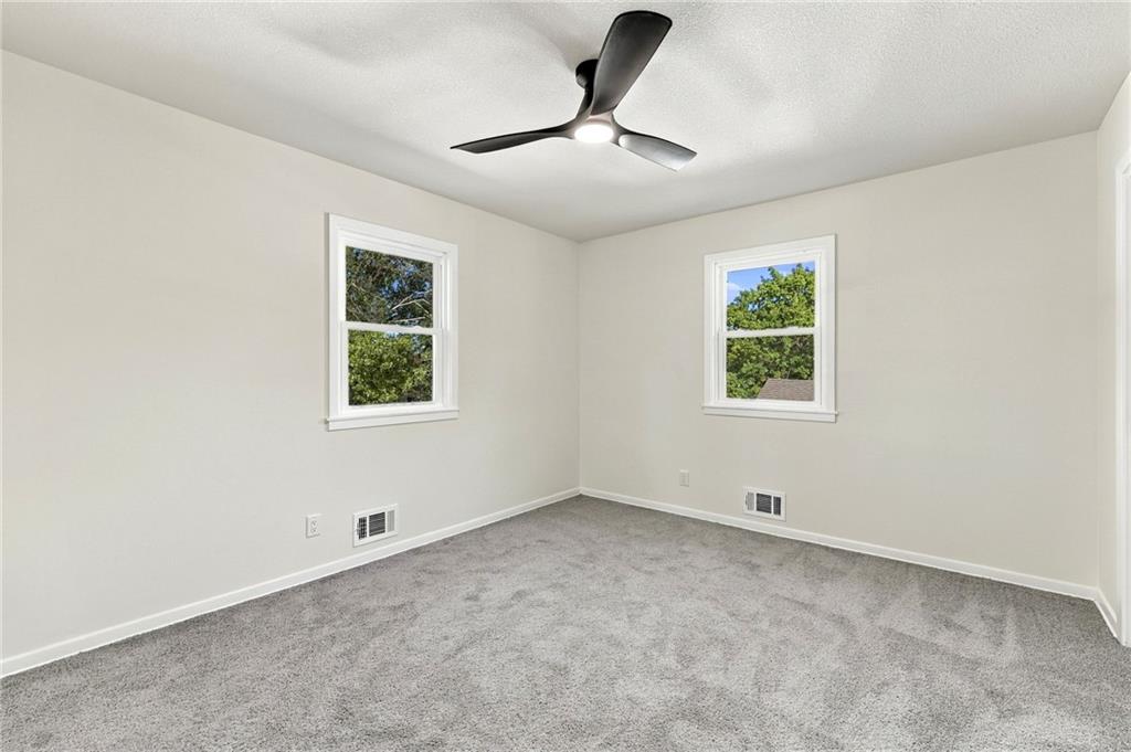 8915 E 57th Street Property Photo 25