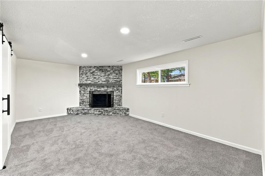 8915 E 57th Street Property Photo 28
