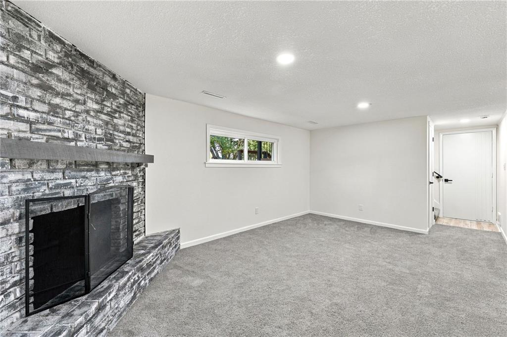 8915 E 57th Street Property Photo 29