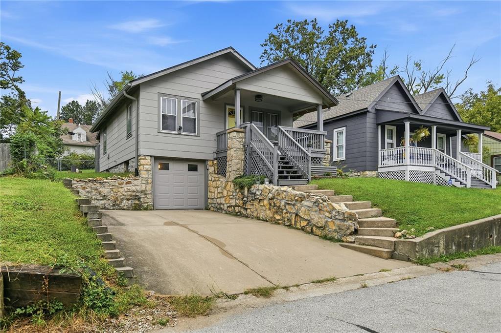124 S Myrtle Street Property Photo 3