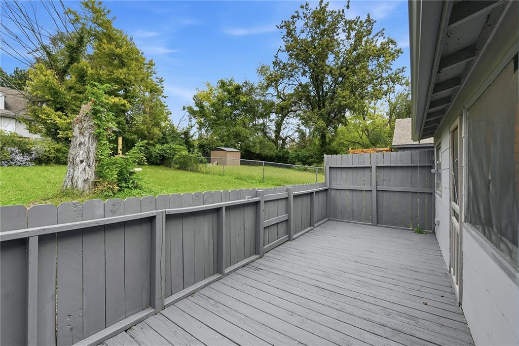 124 S Myrtle Street Property Photo 4
