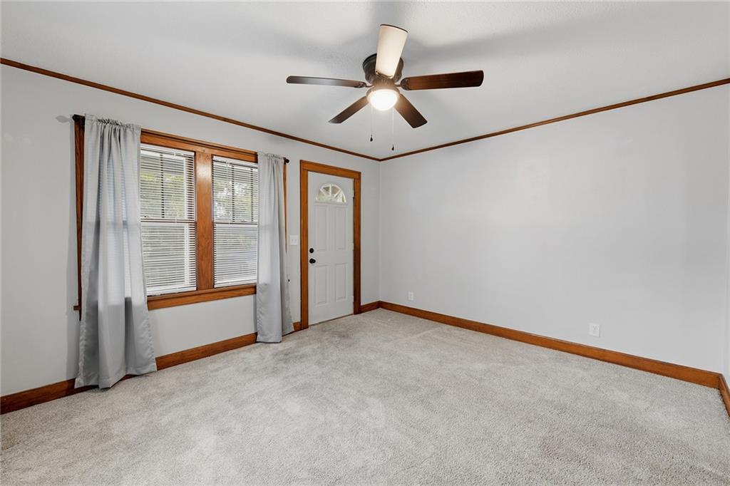 124 S Myrtle Street Property Photo 12