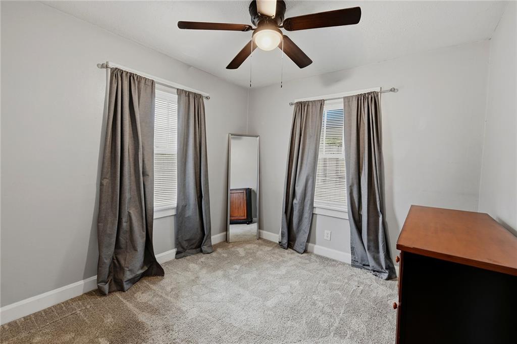 124 S Myrtle Street Property Photo 20