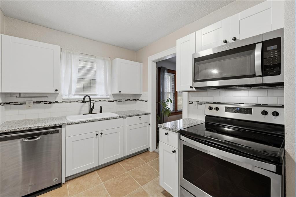 124 S Myrtle Street Property Photo 24