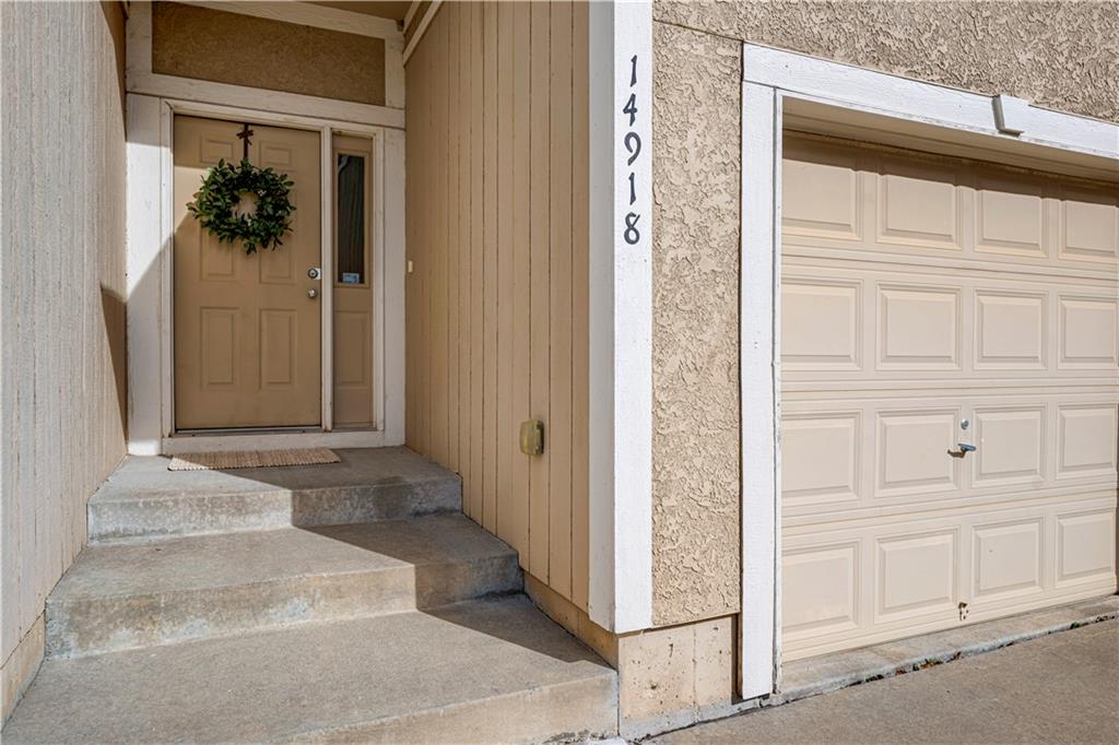 14918 W 64th Street Property Photo 1