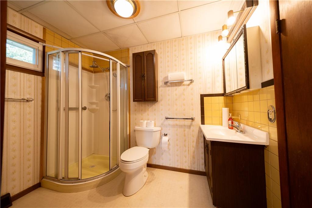6810 King Hill Avenue Avenue Property Photo 5